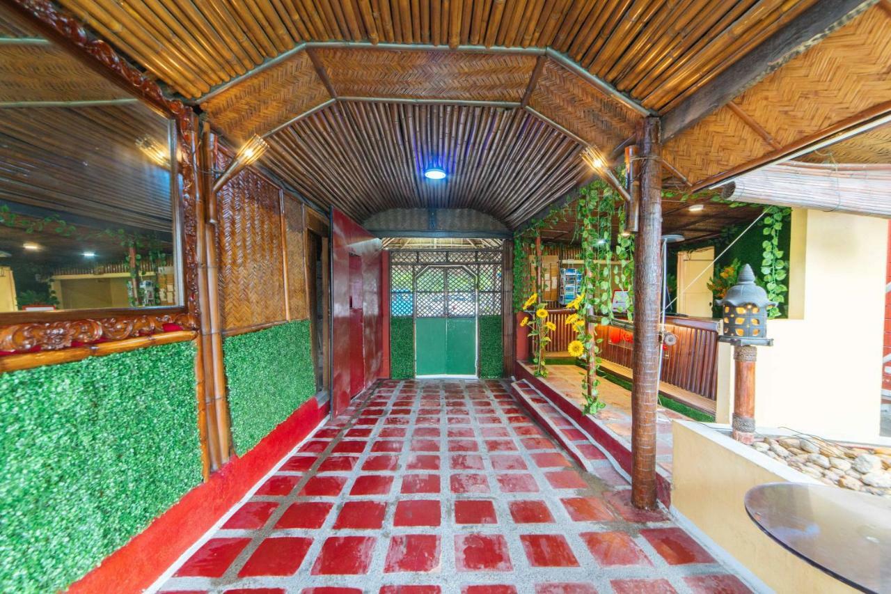 Reddoorz Premium @ Clarkview Angeles City Esterno foto