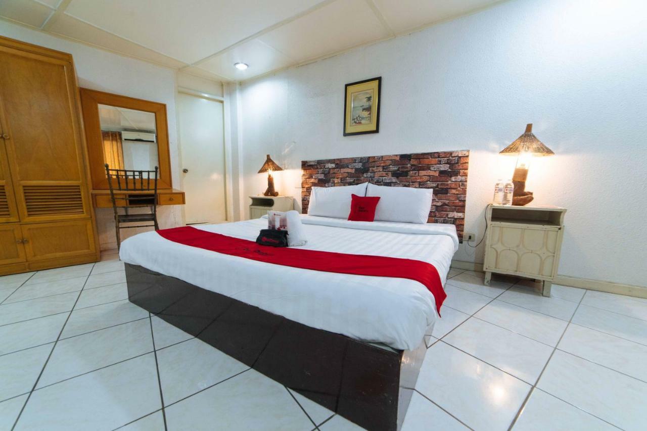 Reddoorz Premium @ Clarkview Angeles City Esterno foto